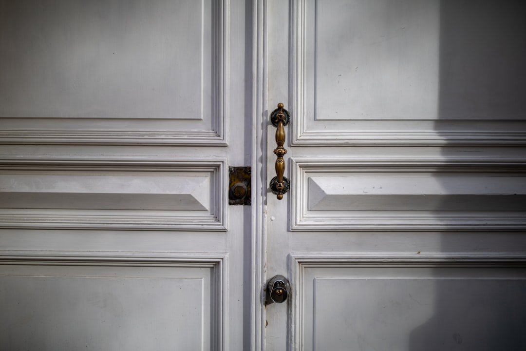 Pintura de puertas y carpintería: lacado profesional